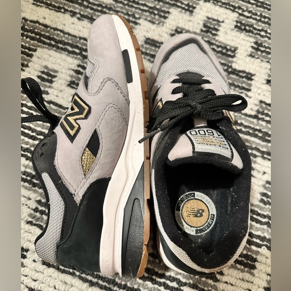 New Balance 1600 Lost World Collection Grey Black Gold Women's Sneakers🧿 - Picture 7 of 11